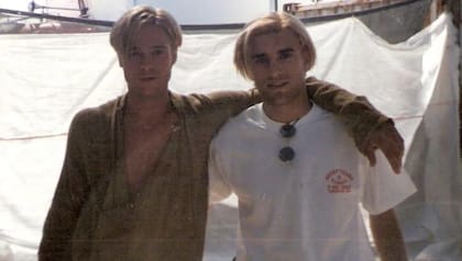 Brad Pitt junto a su doble argentino en el rodaje de Siete años en el Tíbet, Fernando Martín