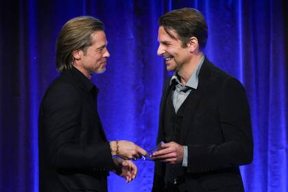 Brad Pitt reveló que Bradley Cooper lo ayudó a dejar atrás su adicción al alcohol