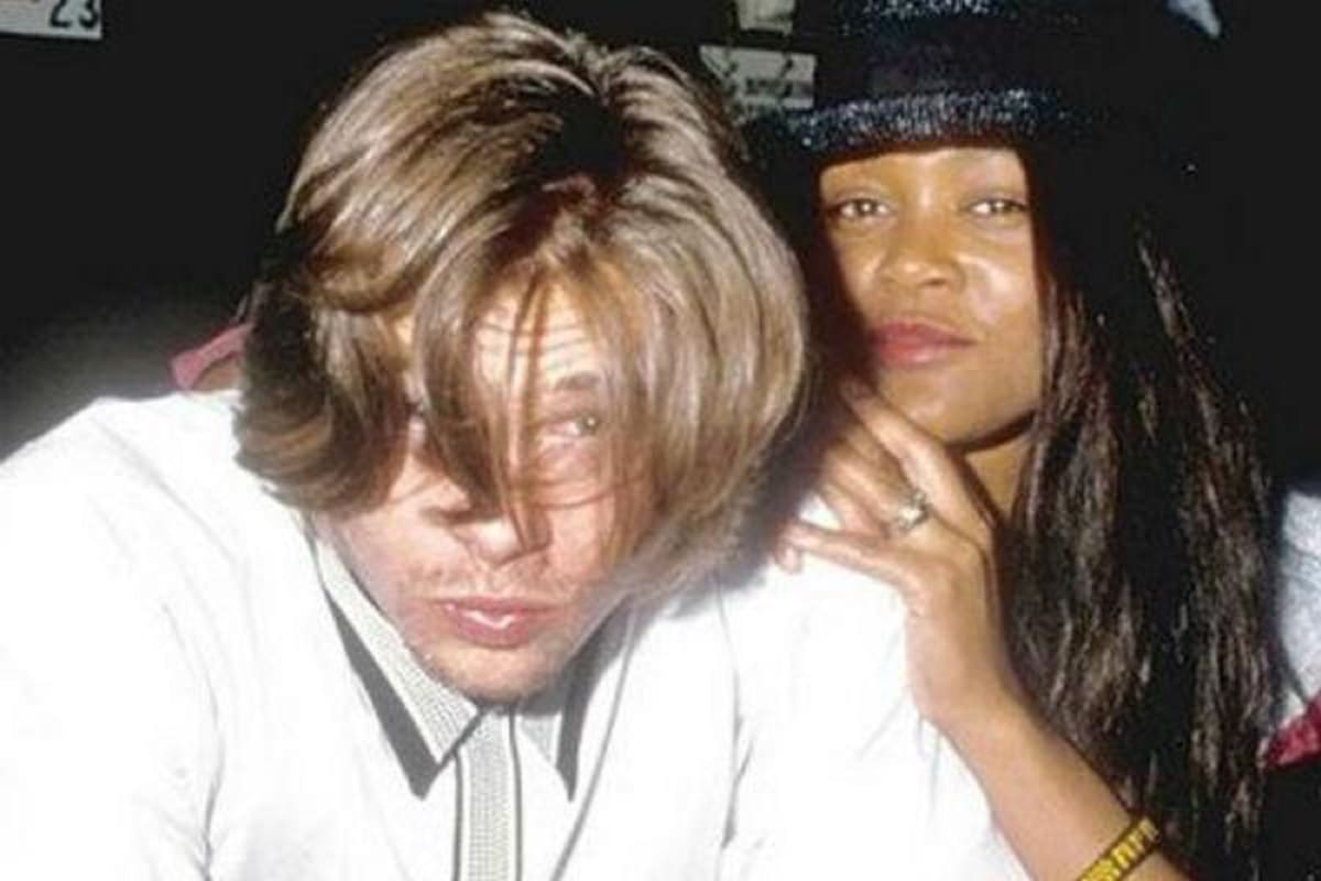 Brad Pitt y Robin Givens, décadas atrás