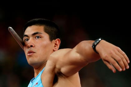 Braian Toledo compite en la ronda clasificatoria del evento de atletismo de lanzamiento de jabalina masculino en el Campeonato Mundial de la IAAF 2015 en el Estadio Nacional "Nido de Pájaro" en Beijing, el 24 de agosto de 2015