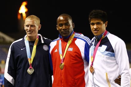 Braian Toledo con su medalla de bronze lograda en los Juegos Panamericanos de Guadalajara en el año 2011