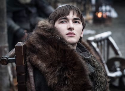 Bran Stark (Isaac Hempstead Wright) espera durante largos días en Winterfell "a un viejo amigo", que termina siendo Jaime Lannister, el hombre que intentó matarlo cuando aún no era el Cuervo de Tres Ojos