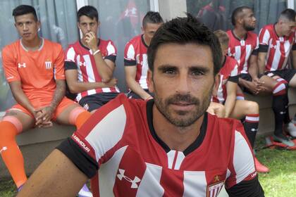 Braña llegó desde Quilmes y creció hasta transformarse en un emblema de Estudiantes, a la altura de Sbarra, Pachamé y Russo entre los volantes centrales