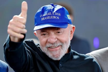 "Brasil es de los brasileños", el nuevo lema para enfrentar el tarifazo