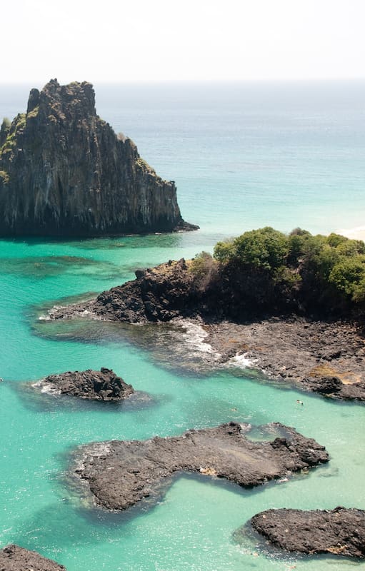Brasil exclusivo: llegar a Fernando de Noronha, el archipiélago que Américo Vespucio describió en 1503 como el paraíso en la Tierra, es costoso y complicado