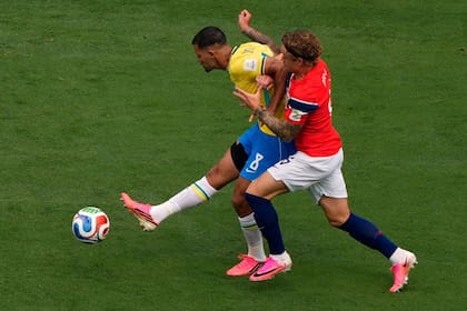 Brasil y Noruega igualan sin goles