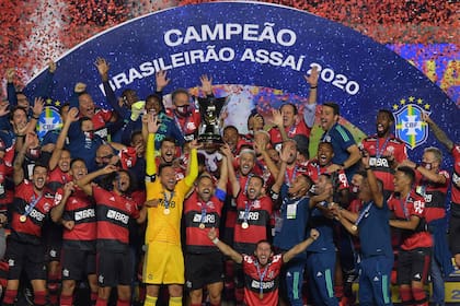 Brasileirao: Flamengo, otra vez campeón en un final infartante