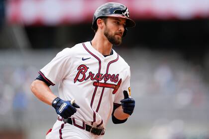 Bravos vencen 4-1 a Cardenales con jonrón de tres carreras de Eli White en la octava