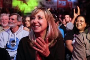 La estrategia para apuntalar la candidatura de Bregman abre nuevas grietas en la izquierda