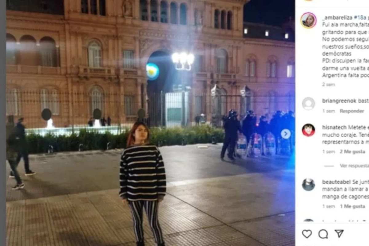 Brenda Uliarte frente a la Casa Rosada, el 18 de agosto pasado; ese día hubo una marcha violenta contra el Gobierno