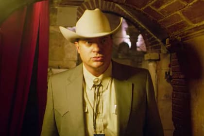 Brendan Fraser como James Fletcher Chace