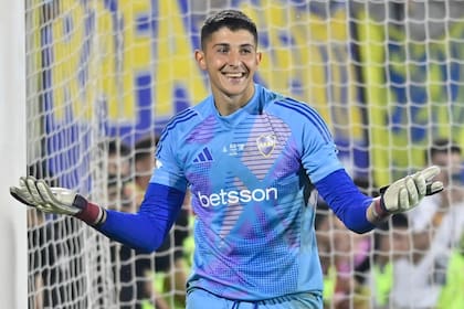 Brey hizo historia al atajar 4 de los 5 penales en la tanda de cuartos de final de la Copa Argentina 2024 contra Gimnasia y Esgrima La Plata