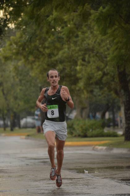 Tras ganar una maratón legendaria en su ciudad, Río Cuarto, Brian Burgos se entregó de lleno al running, que cambió su vida