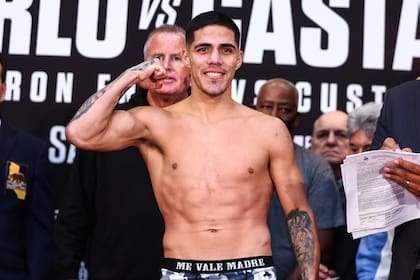 Brian Castaño, antes de su última pelea, frente a Jermell Charlo
