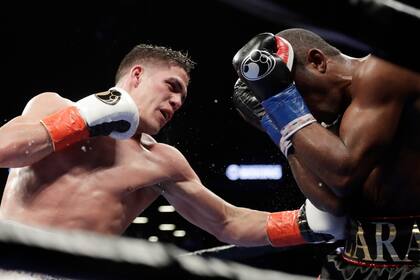 Brian Castaño retuvo su título