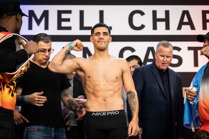 Brian Castaño y una nueva oportunidad ante Charlo