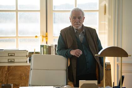 Brian Cox como Logan Roy