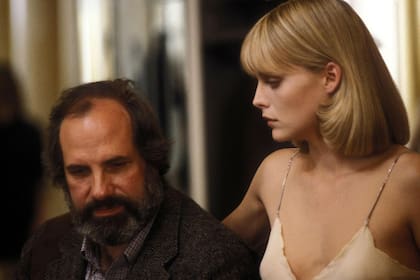 De Palma y otra de sus grandes protagonistas femeninas, Michelle Pfeiffer, en el rodaje de Scarface