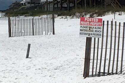 Brian Littrell, de Backstreet Boys, demanda por intrusos en playa de Florida