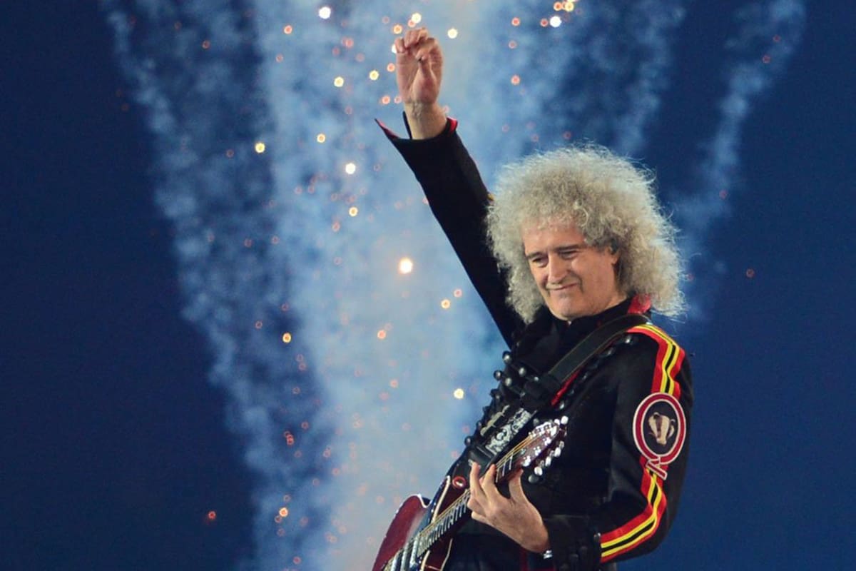 Brian May con Queen en los Juegos olímpicos de Londres 2012
