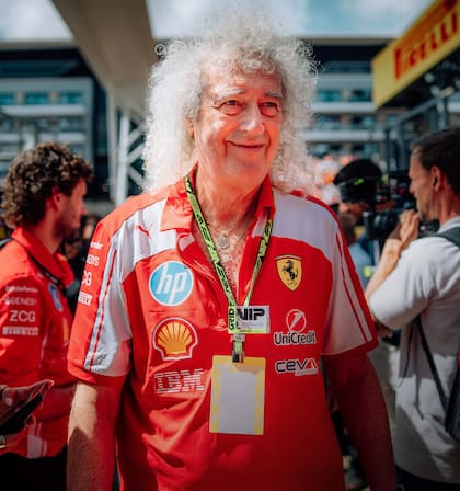 Brian May fue una de las figuras presentes en el Gran Premio. El guitarrista de Queen apoyó a la escudería Ferrari
