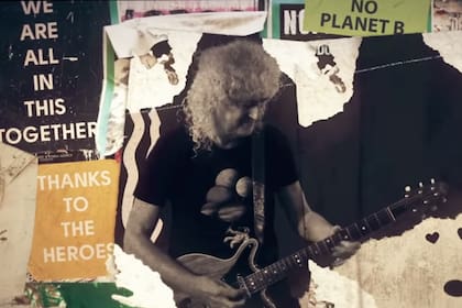 Brian May participó en la versión en castellano del Himno a la alegría