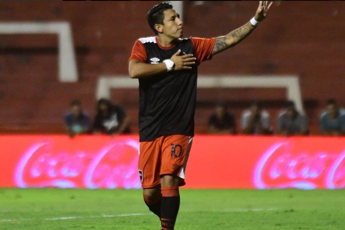 Brian Sarmiento le dio el triunfo a NOB en los penales