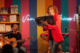 Enrulate con Brian es una propuesta musical para chicos que va desde el ska hasta el tango