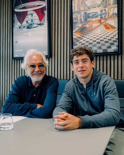 Briatore decidió subir a Colapinto al equipo titular para el Gran Premio de Ímola; sin embargo, mostró su furia con el argentino cuando los resultados no fueron los esperados (Foto: Instagram @briatoreflavio)