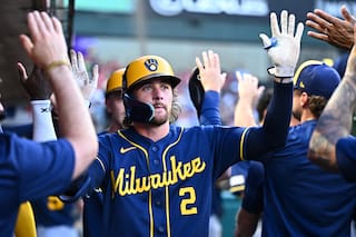 Jonrones de Turang y Bauers respaldan apertura de Drohan y Cerveceros doblegan 6-2 a Angelinos