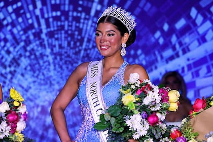 Brittany Boltinhouse perdió la corona de Miss North Carolina USA 2026 semanas antes del certamen nacional tras una investigación por antiguas publicaciones en redes sociales