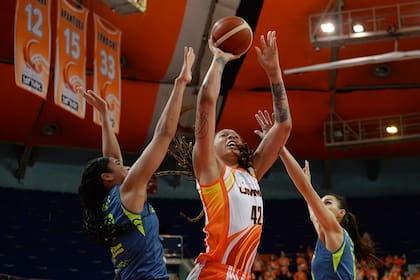Brittney Griner ganó tres veces la Euroliga con Ekaterimburgo de Rusia