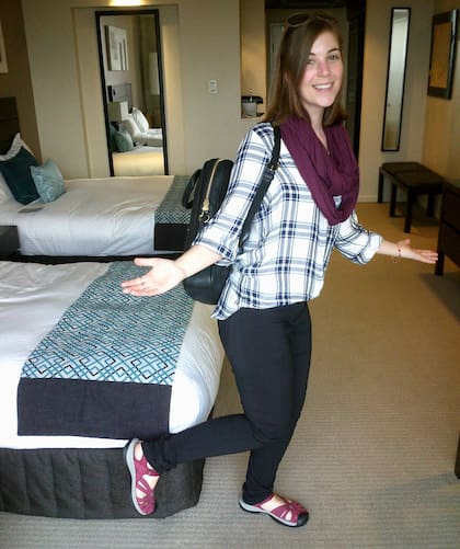 Brooke Schoenman, la joven estadounidense que vive en Australia y ofrece consejos para viajar ligero de equipaje