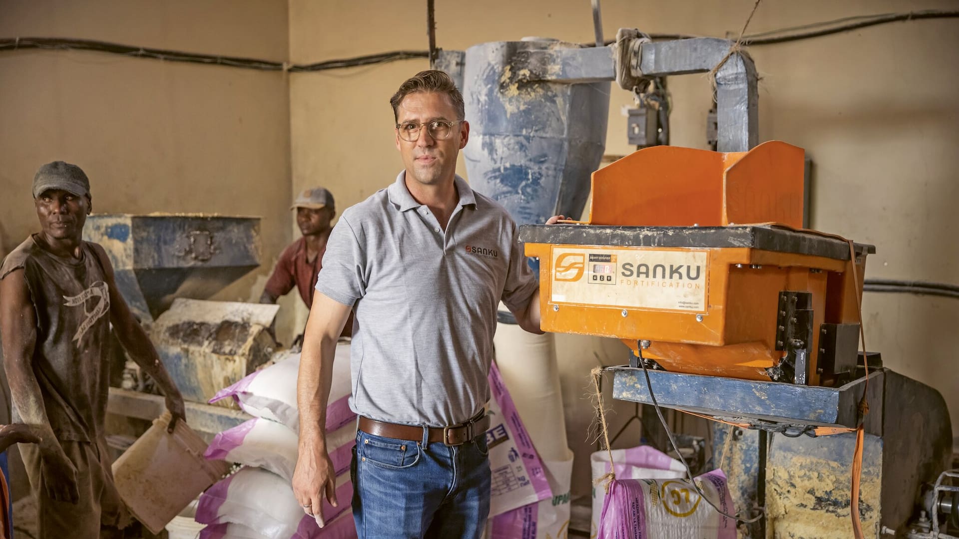 Brooks-Church desarrolló una tecnología portátil capaz de fortificar la harina con micronutrientes esenciales en zonas rurales de África Oriental