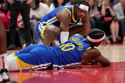 Brooks responde a críticos por falta sobre Butler: 'El jugador sucio es Draymond Green'