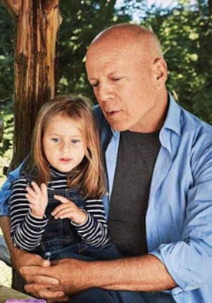 Bruce junto a Evelyn Pen, su hija más pequeña