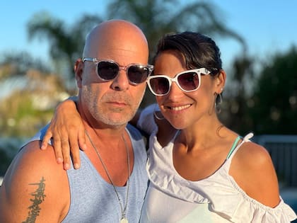 "Bruce" Junto a su pareja: ¿se parece a Demi Moore?