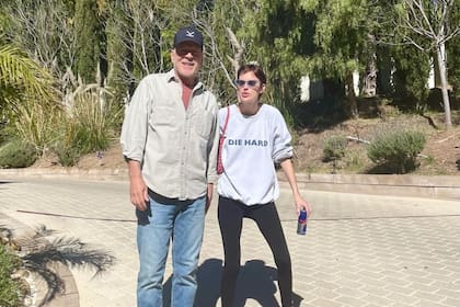 Bruce Willis fue fotografiado recientemente en las calles de Los Angeles