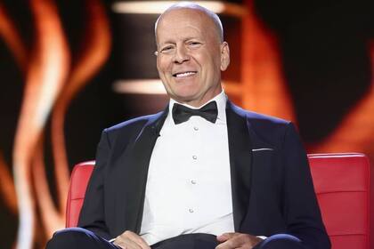 Bruce Willis se aleja de la actuación debido al trastorno neurológico que sufre