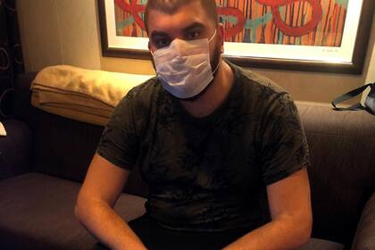 Bruno Giovos transita en Lisboa el drama que comparte con la tripulación del crucero en el que trabaja