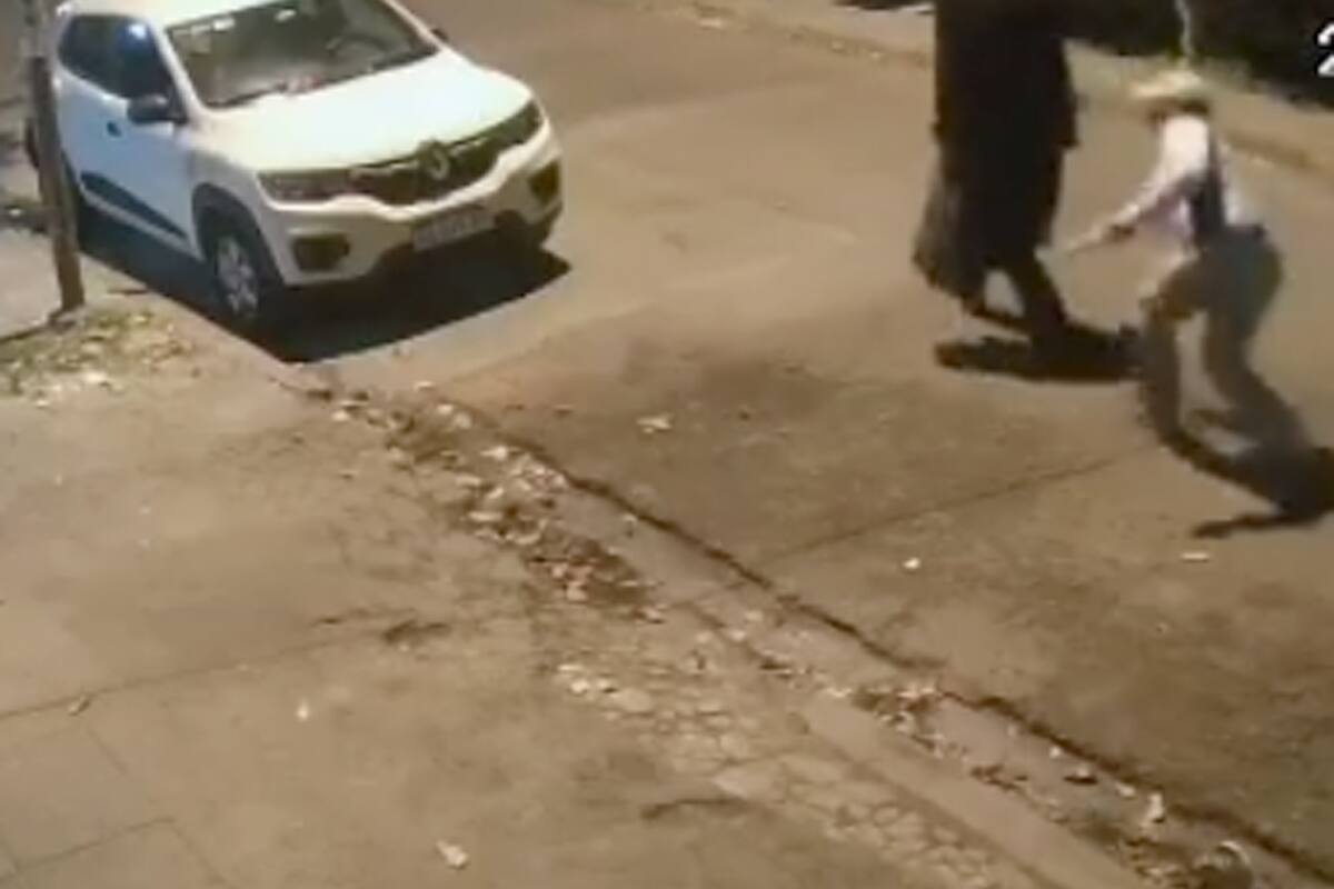 Brutal a atque a un profesor universitario que regresaba a su casa en La Matanza