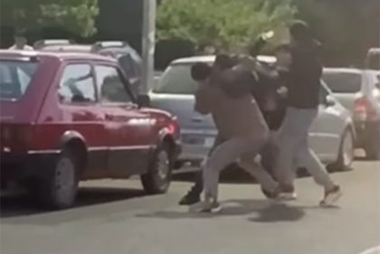 Brutal pelea en la costanera de Viedma