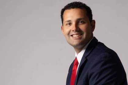 Bryan Calvo, de 27 años, obtuvo la victoria en los comicios realizados el martes 4 de noviembre en Hialeah, Florida