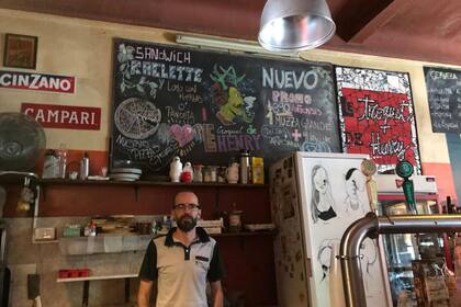 Buchot en su taberna que puso en el año 2008