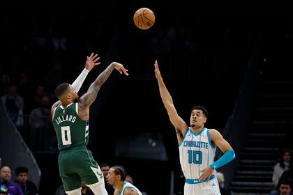 Bucks vencen 112-102 a los Hornets y rompen una racha de cuatro derrotas