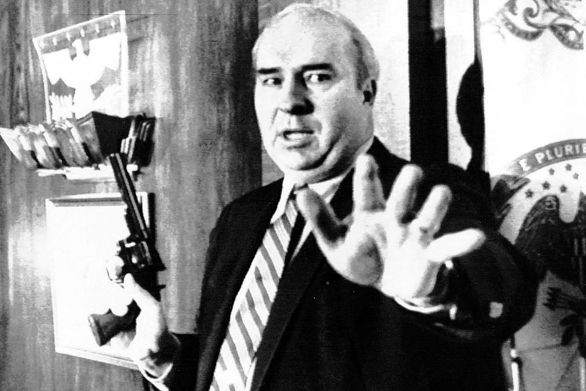 Budd Dwyer, tesorero de Pensilvania, se suicidó en una conferencia de prensa de 1987 tras ser acusado de corrupción