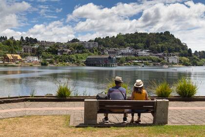 Buena parte de los alrededores del lago Llanquihue tienen miradores y costanera.