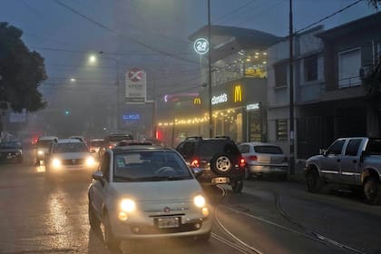 Buenos Aires amaneció cubierta de una densa capa de niebla