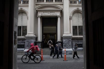 BUENOS AIRES, Banco Central. (Xinhua/Martín Zabala)