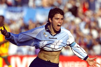 BUENOS AIRES, - JULY 08: U21 WM 2001 in Argentinien, Finale, Buenos Aires; ARGENTINIEN - GHANA (ARG - GHA) 3:0; Javier SAVIOLA/ARG (Photo by Bongarts/Getty Images)